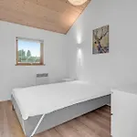 Regnfangvej Xii بيت للعطل