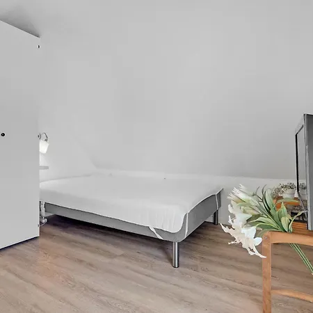 Holiday home Amazing In Vggerlse With 4 Bedrooms And Wifi