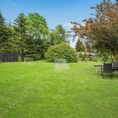 Amazing In Vggerlse With 4 Bedrooms And Wifi Holiday home *