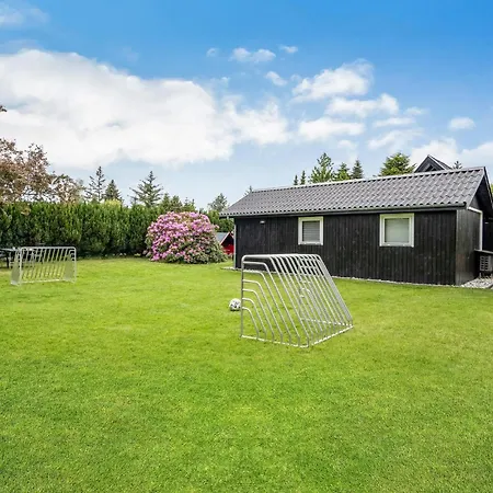 Holiday home Amazing In Vggerlse With 4 Bedrooms And Wifi *