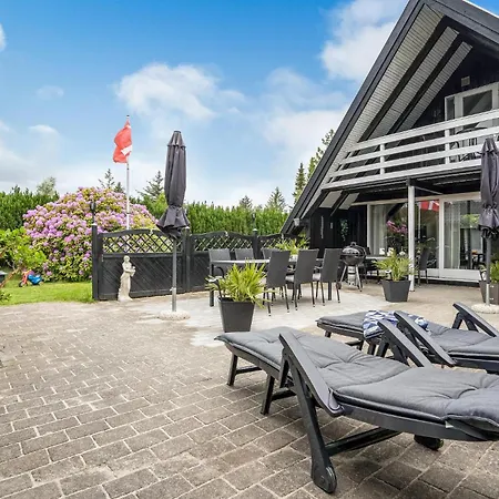 Holiday home Amazing In Vggerlse With 4 Bedrooms And Wifi Boto By